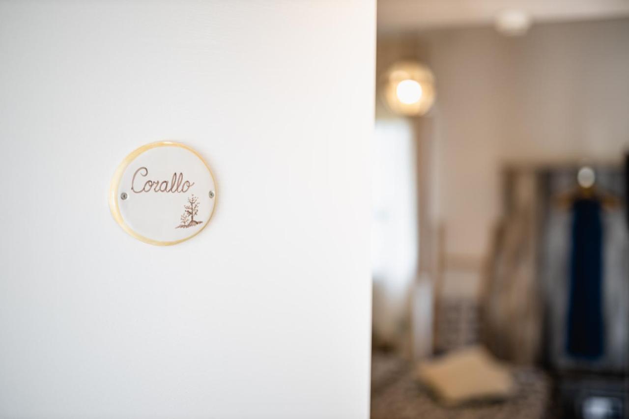 Love & Fama Hotel Sabaudia Luaran gambar