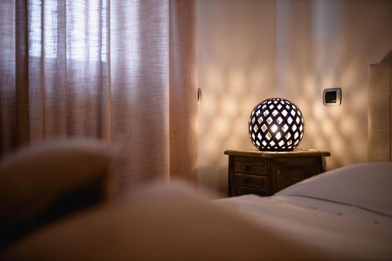 Love & Fama Hotel Sabaudia Luaran gambar